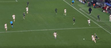 拜凯进球1.gif